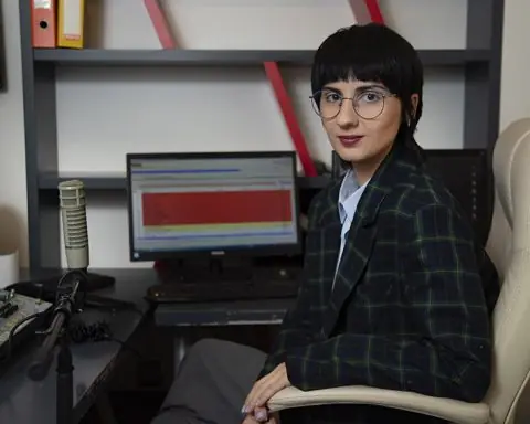 TAMAR GHLONTI, Acting Director of Radio Maestro
