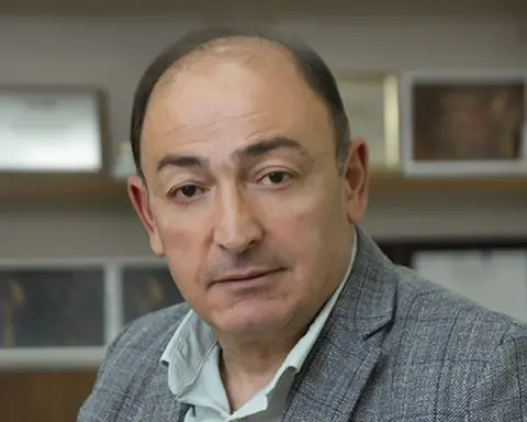 KOBA METREVELI, Director of Everest 2010