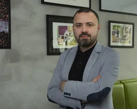 LEVAN CHITANAVA, Editor-In-Chief