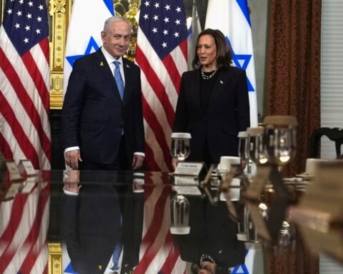 Vice President Kamala Harris, right, and Israeli Prime Minister Benjamin Netanyahu